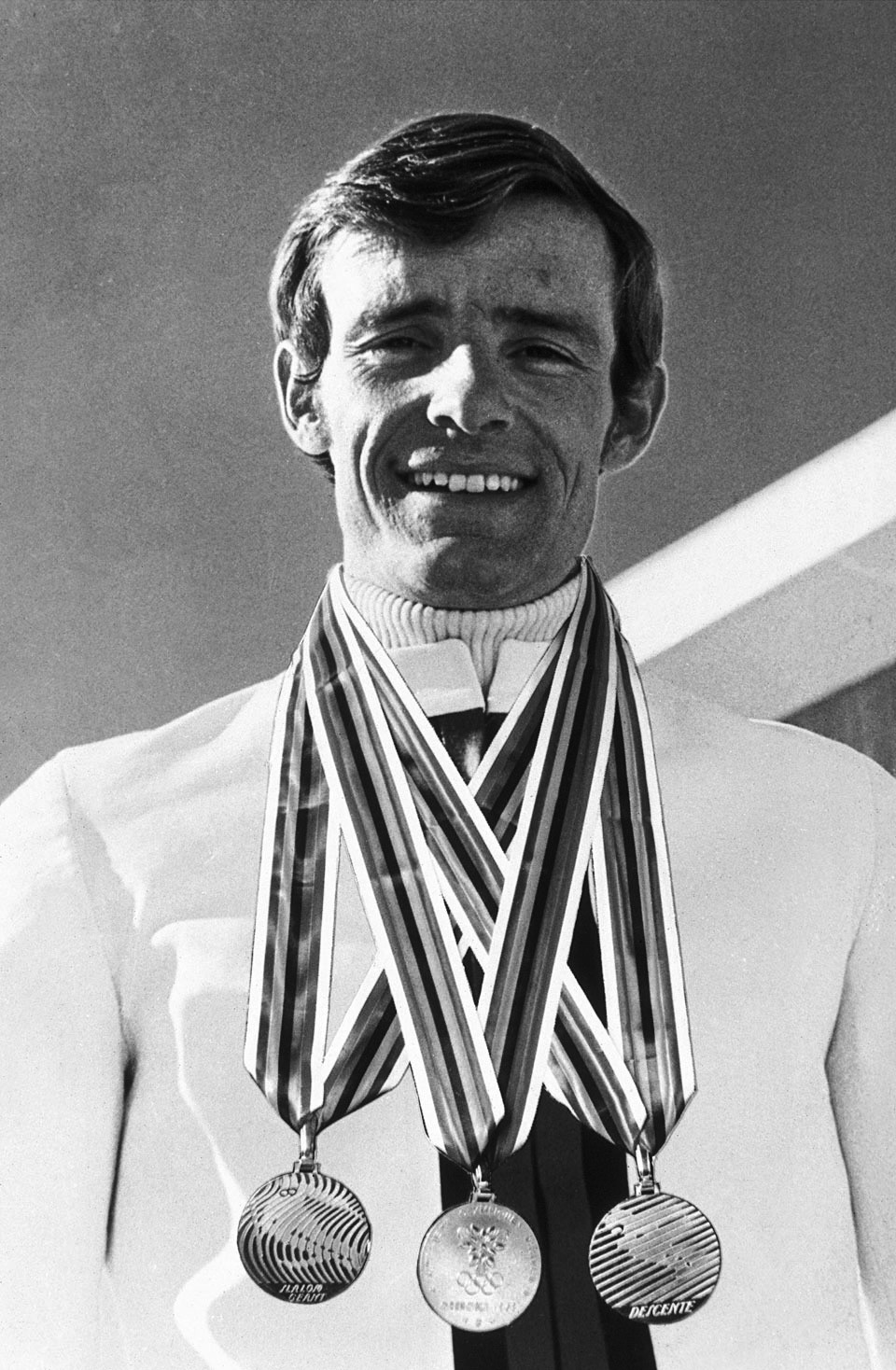 DYNAMIC // The ski legend is back.