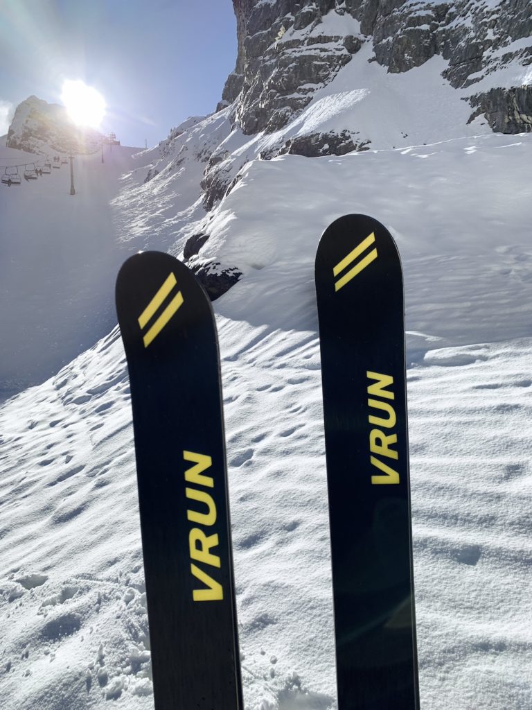 paire de skis VRUN de la marque Dynamic